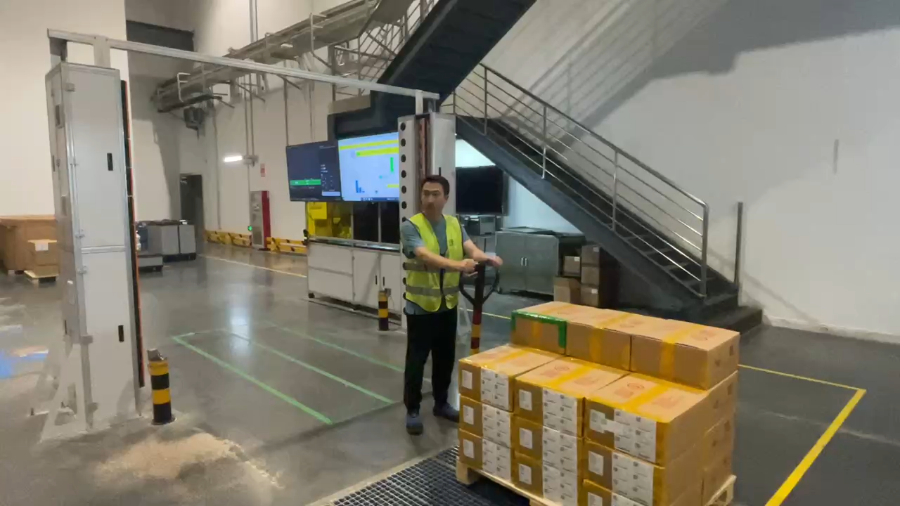 汽车零部件工厂仓库搬运方案